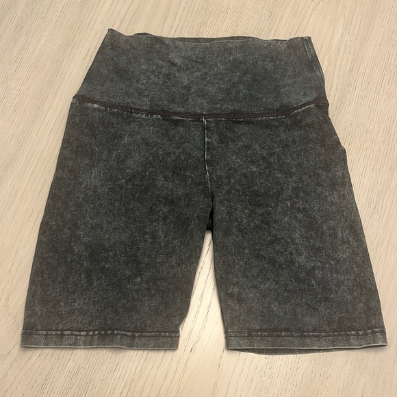 Aerie chill play move biker shorts - Picture 1 of 2